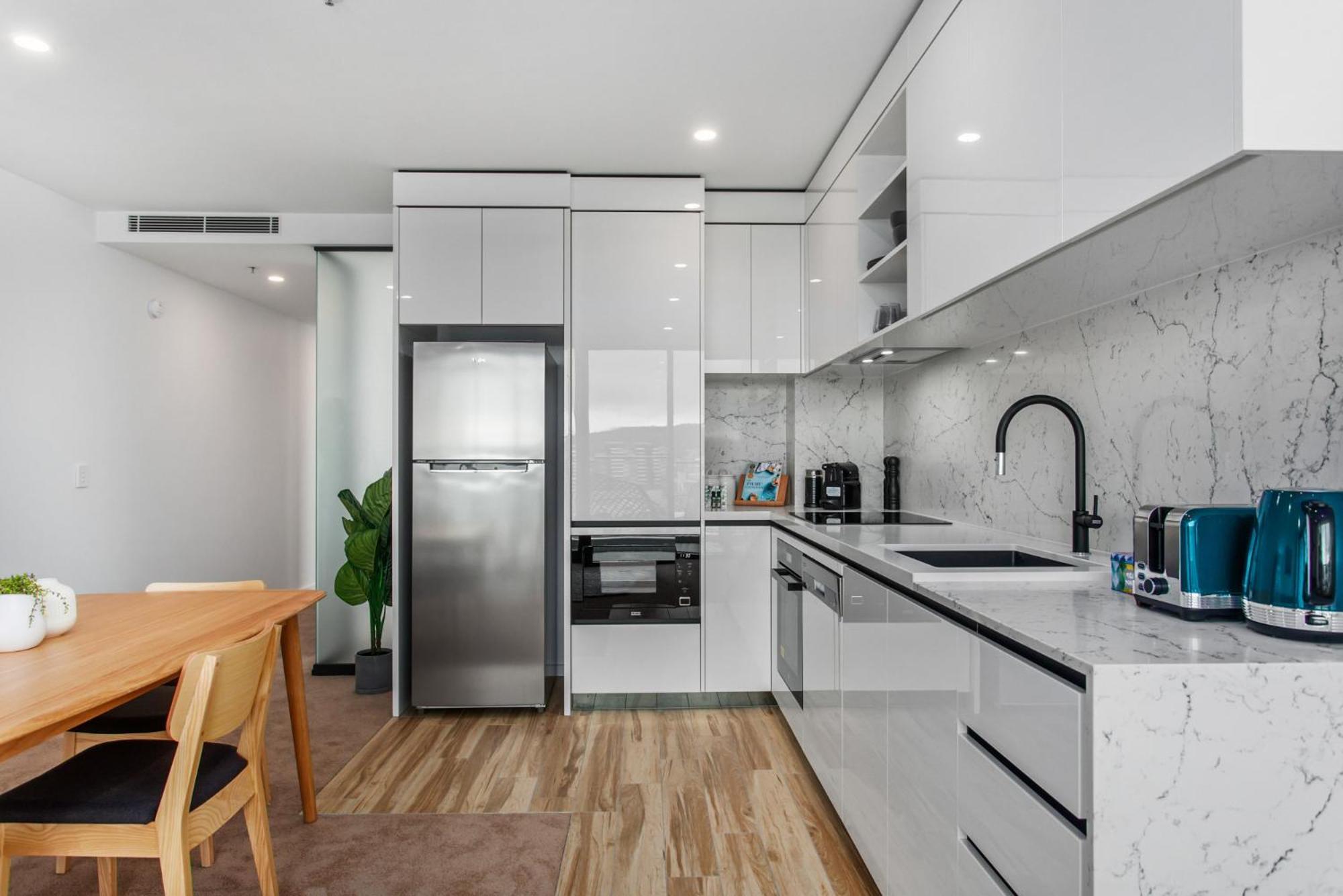 Central Canberra 2-Bed With Gym & Bbq Area Exterior photo