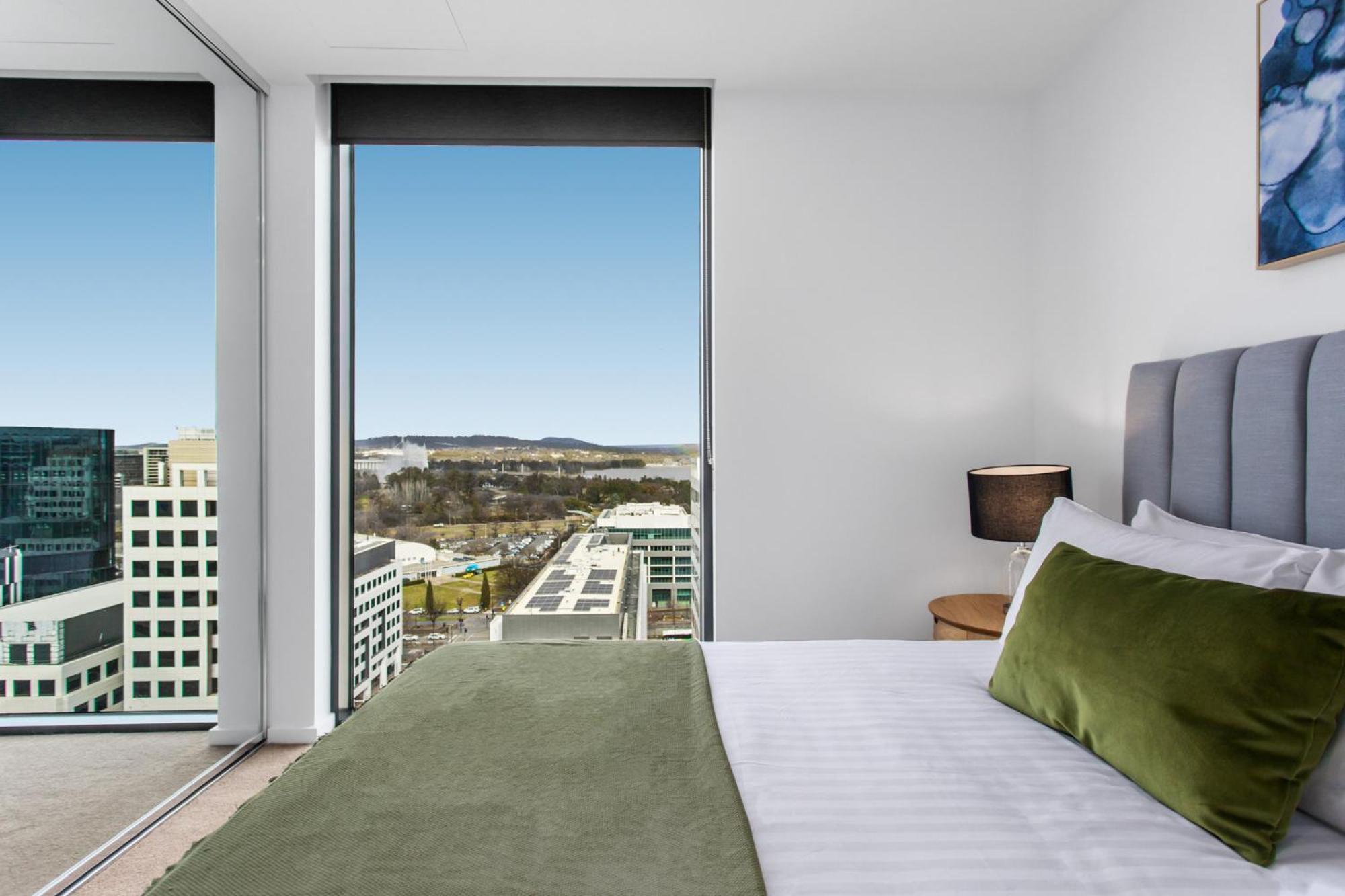 Central Canberra 2-Bed With Gym & Bbq Area Exterior photo